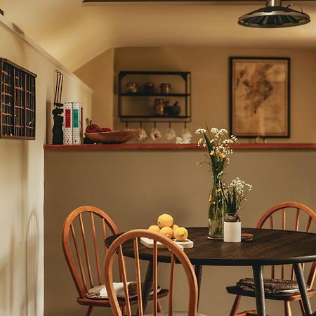 Mint Croft Luxury Self-Catering Cottages Geary Buitenkant foto